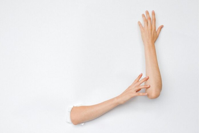 Left Hand vs Right Hand